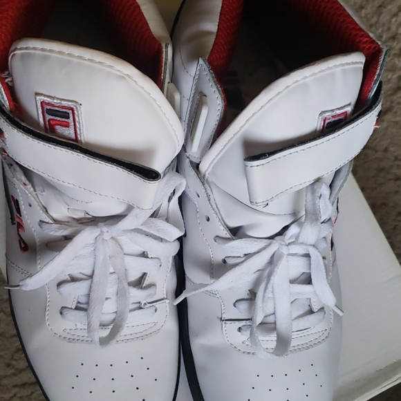 Fila - Picture 3 of 3